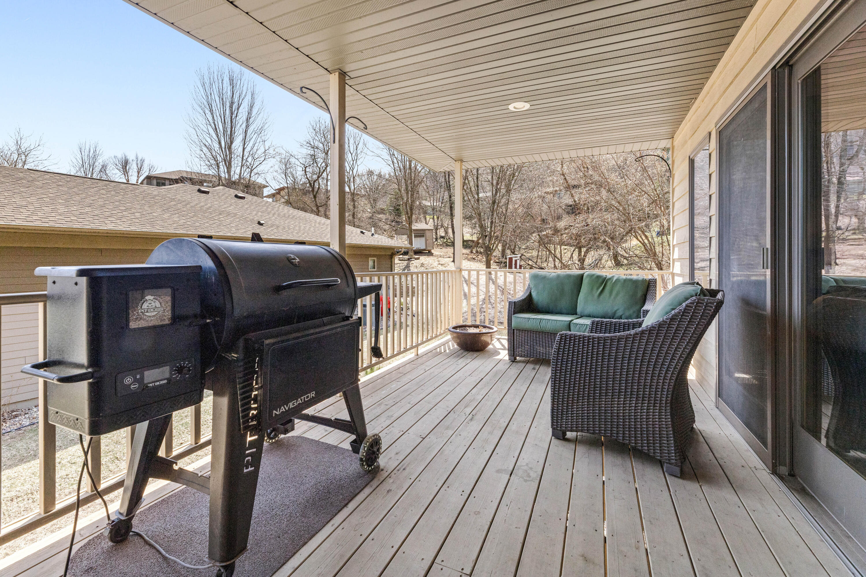 76 Rodeo Drive Winona, MN 55987 - Photo 31 of 38 31 deck