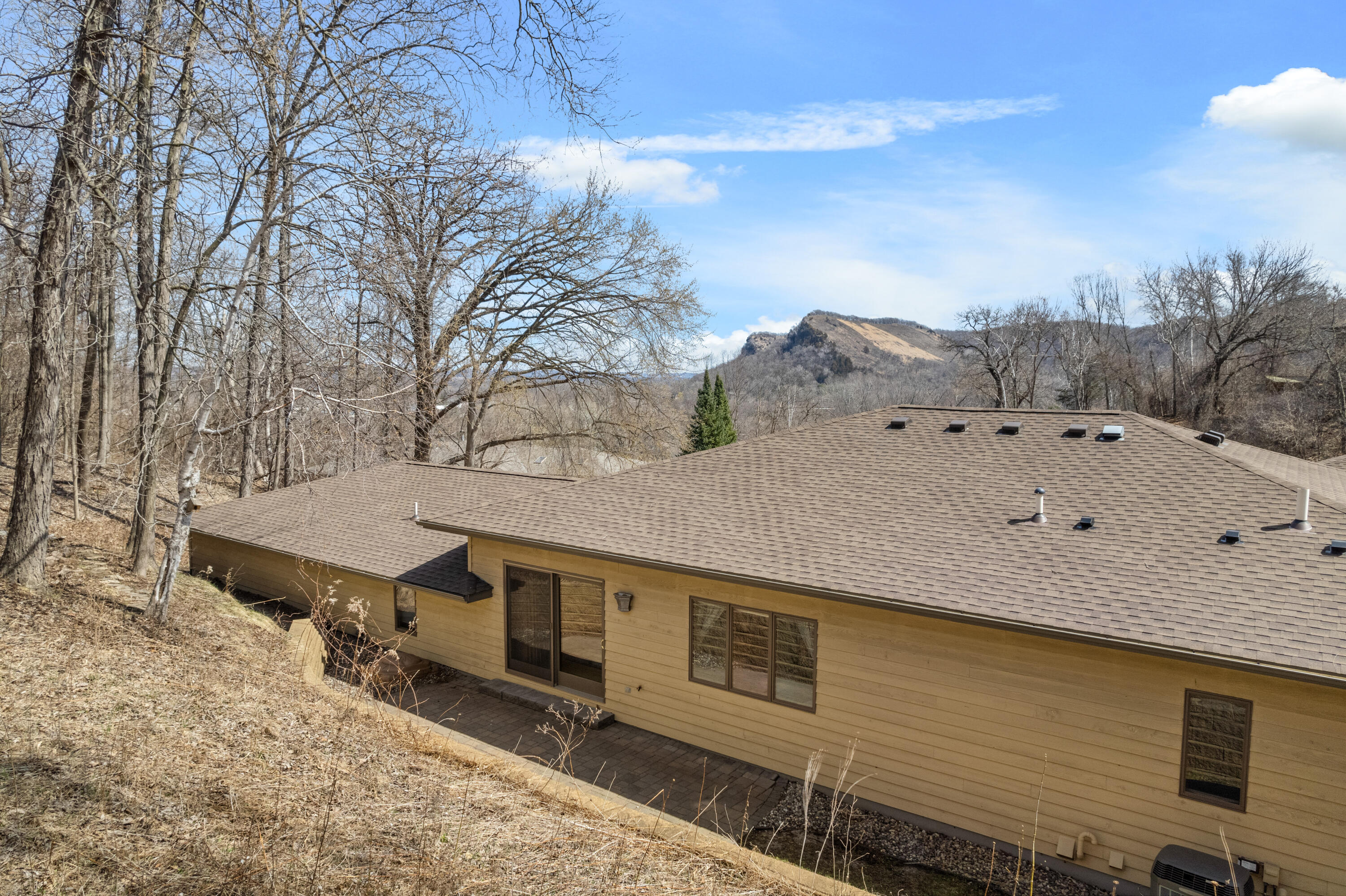 76 Rodeo Drive Winona, MN 55987 - Photo 34 of 38 34 back