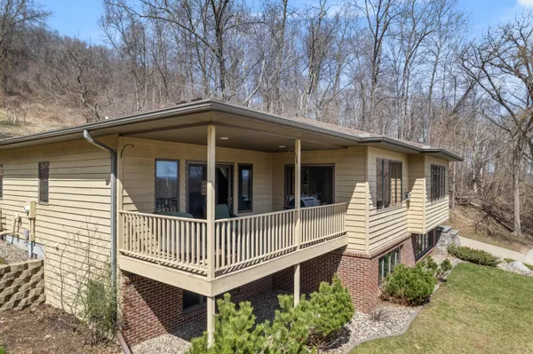 $599,900 | 76 Rodeo Drive, Winona, MN 55987