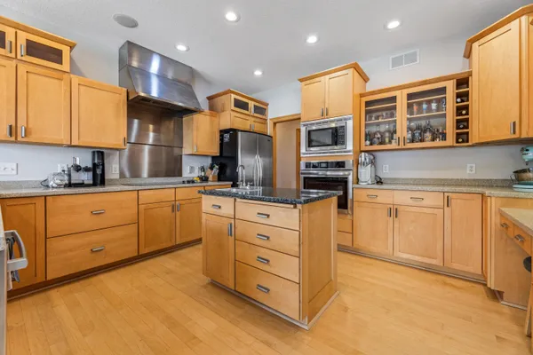 $599,900 | 76 Rodeo Drive, Winona, MN 55987