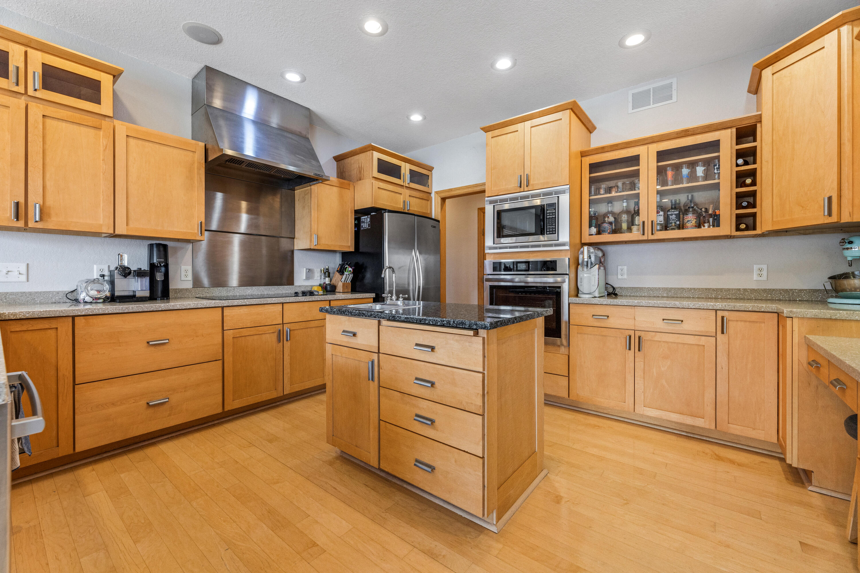 76 Rodeo Drive Winona, MN 55987 - Photo 9 of 38 09 kitchen