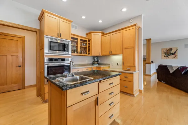 $599,900 | 76 Rodeo Drive, Winona, MN 55987