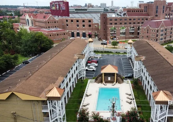 $1,199 | 253 Hayden Road, Unit 214, Tallahassee, FL 32304