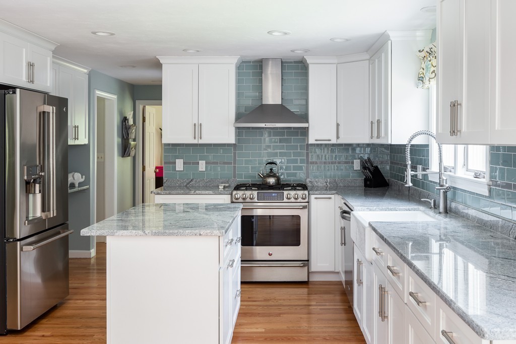 7 Gibbon Road Hopkinton, MA 01748 - Photo 4 of 30 Gallery Image 4