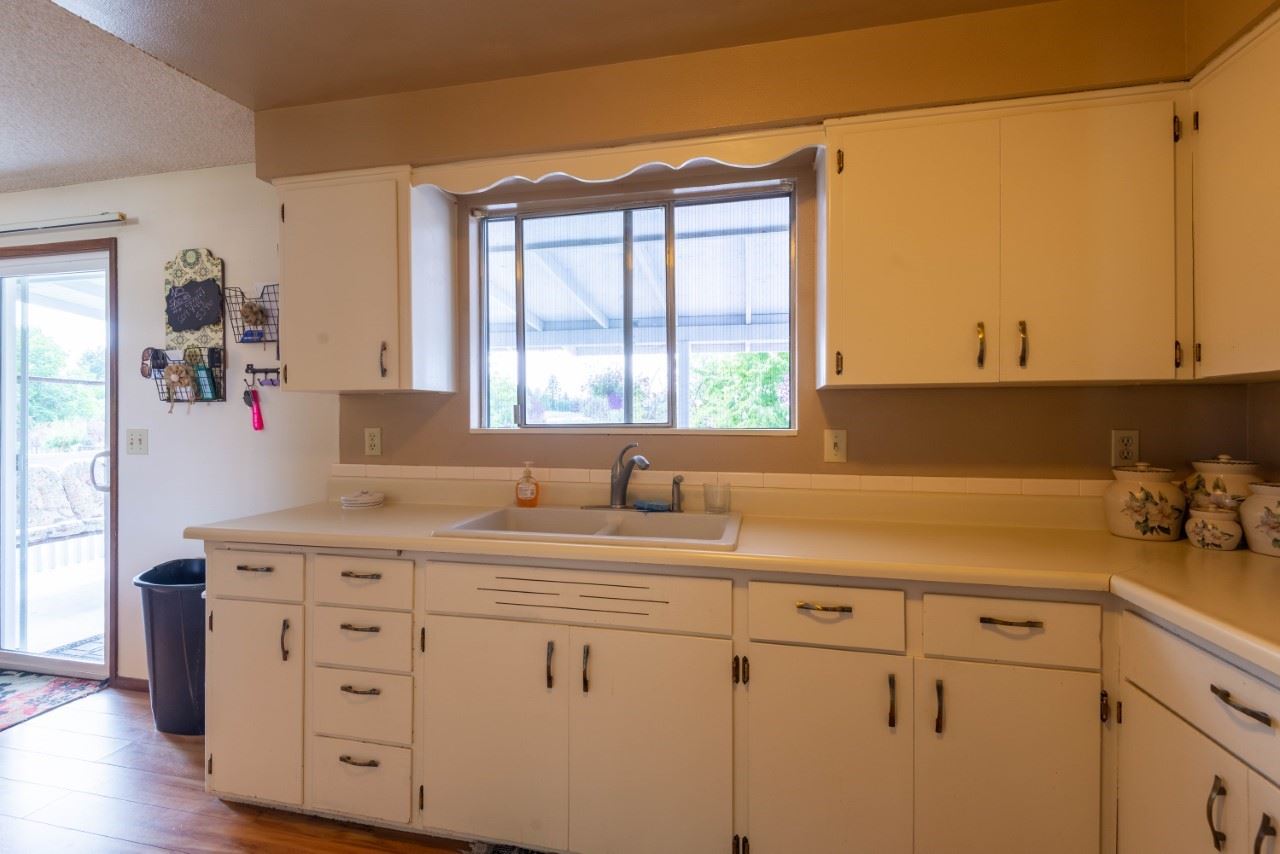1222 South Progress Road Veradale, WA 99037 - Photo 6 of 20