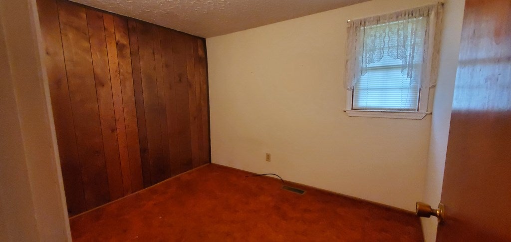 6987 Peppers Ferry Road Max Meadows, VA 24360 - Photo 7 of 26 Gallery Image 7