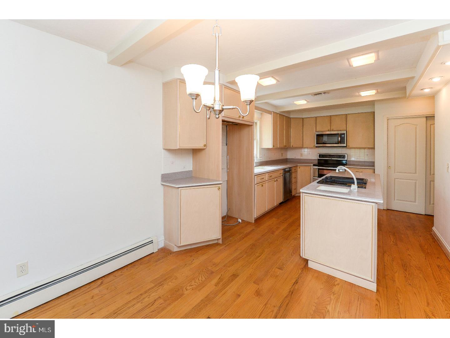 855 Brookside Road Pottstown, PA 19464 - Photo 6 of 24 Kitchen