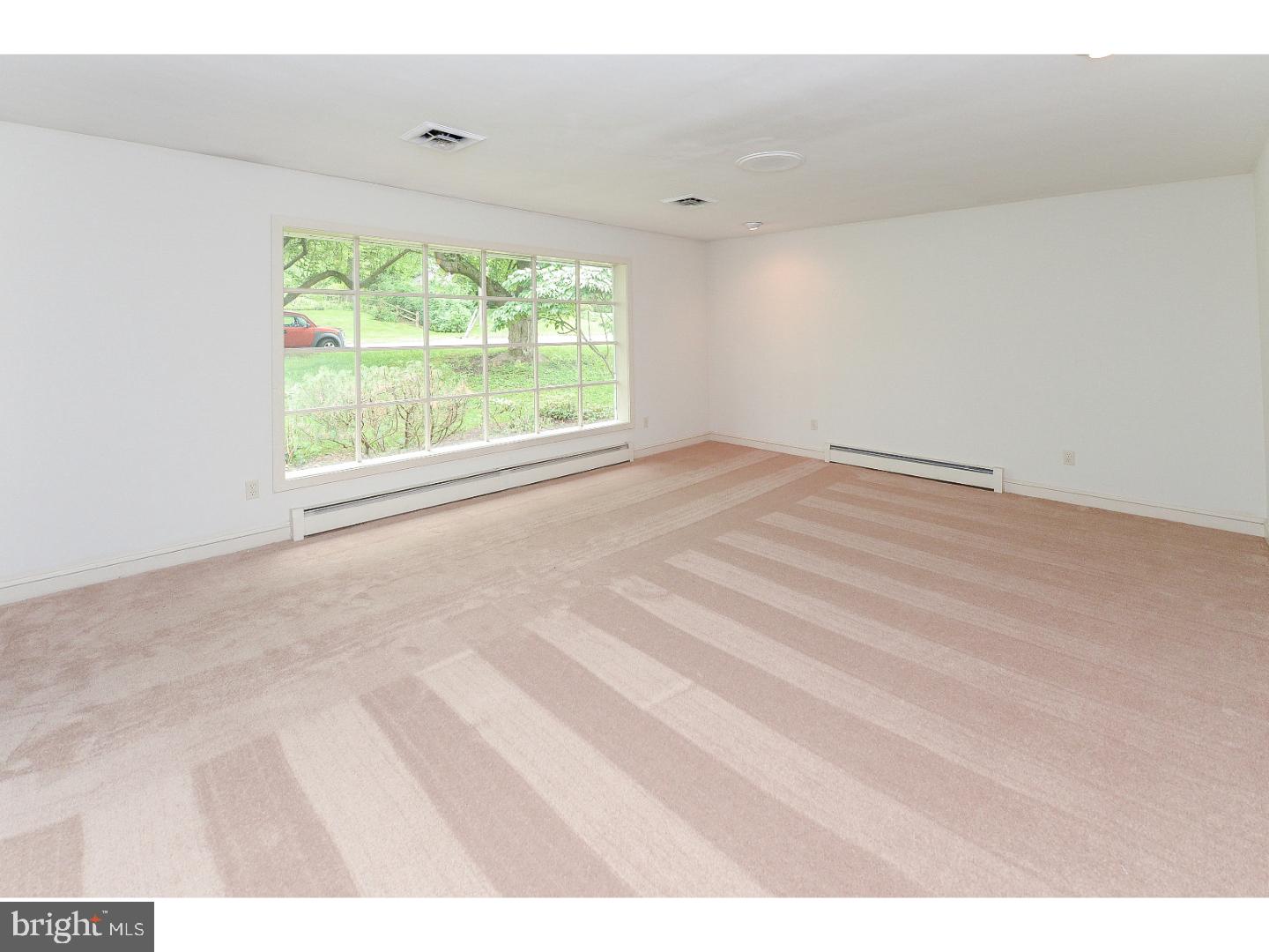 855 Brookside Road Pottstown, PA 19464 - Photo 10 of 24 Living Room