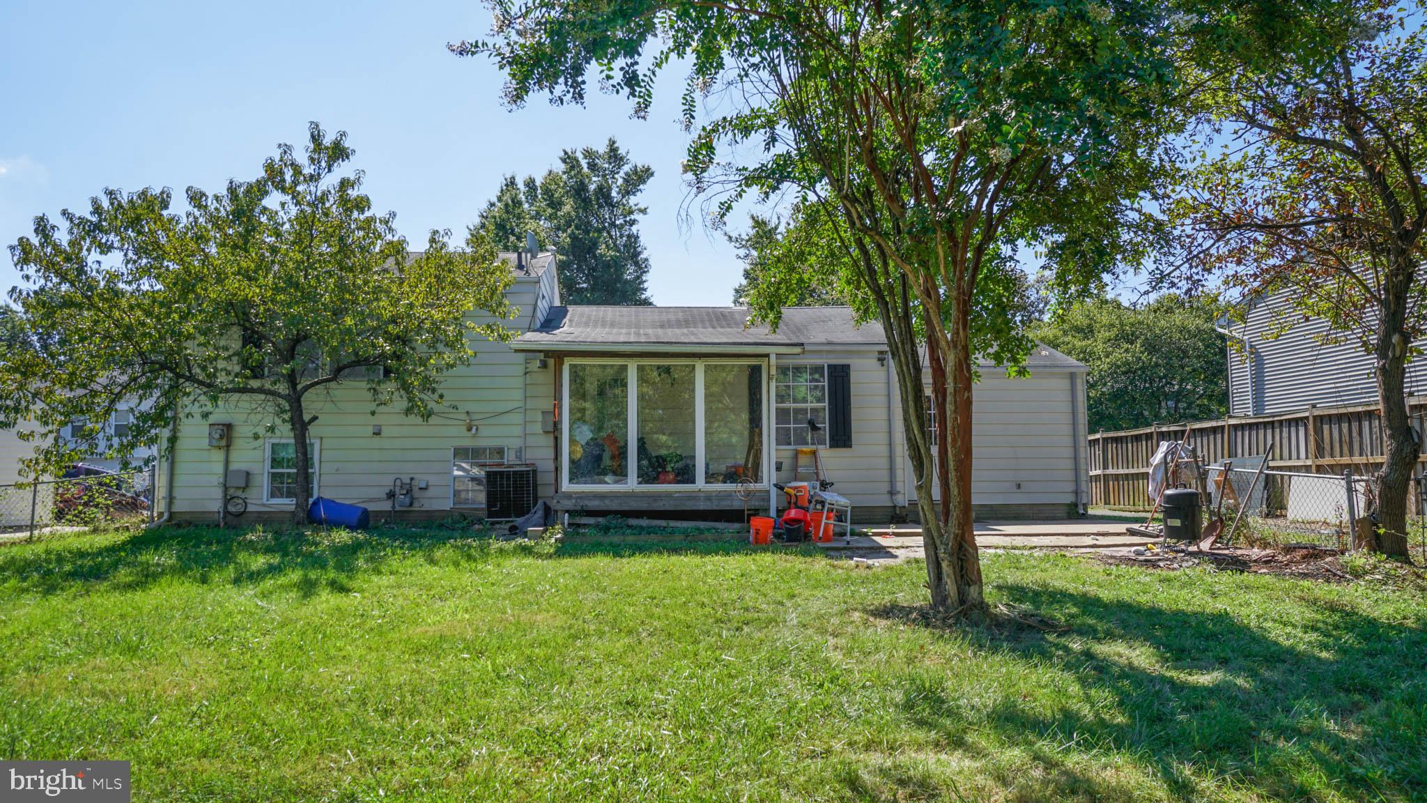 129 North Harrison Road Sterling, VA 20164 - Photo 22 of 28 Gallery Image 22