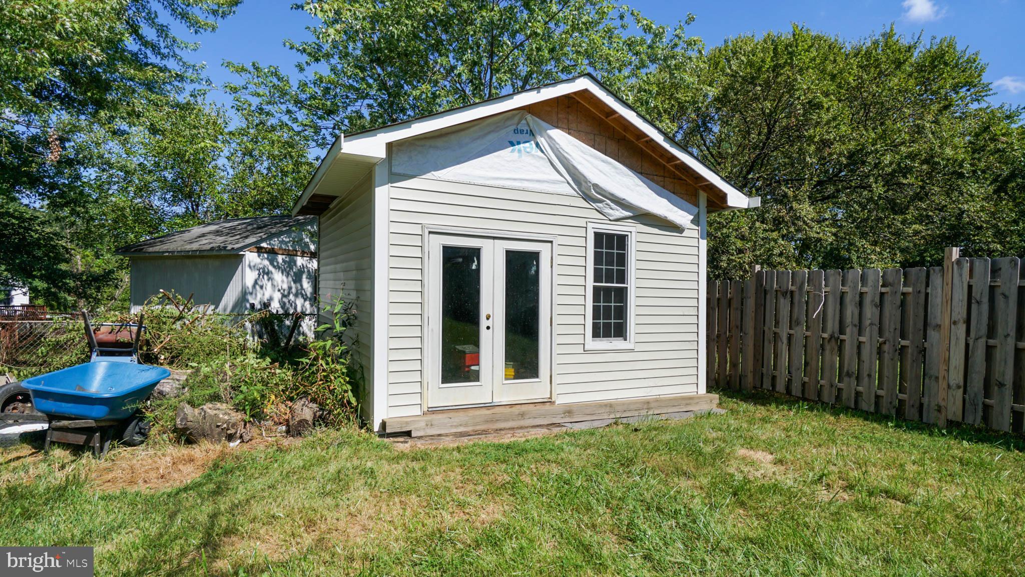 129 North Harrison Road Sterling, VA 20164 - Photo 24 of 28 Gallery Image 24