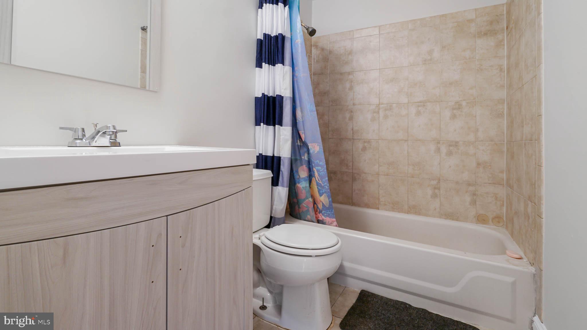 129 North Harrison Road Sterling, VA 20164 - Photo 10 of 28 Gallery Image 10