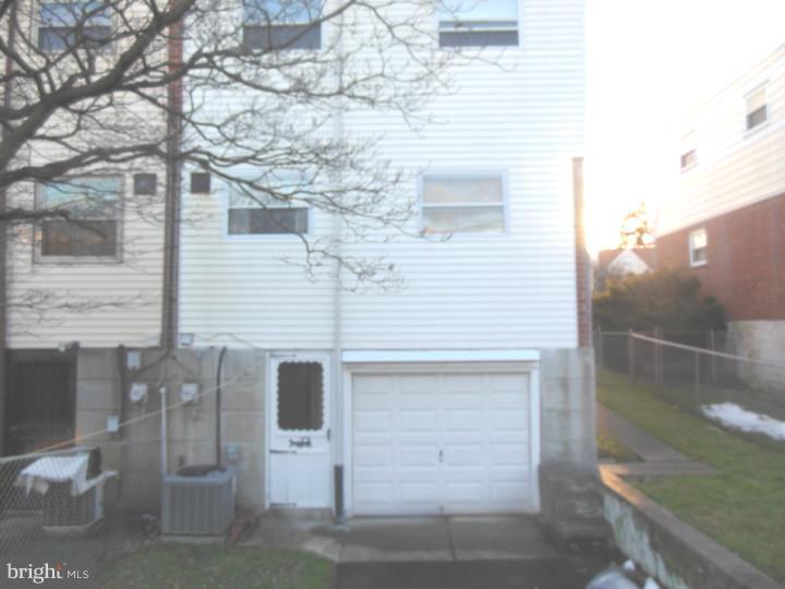 3413 Primrose Road Philadelphia, PA 19114 - Photo 13 of 14 Exterior Back