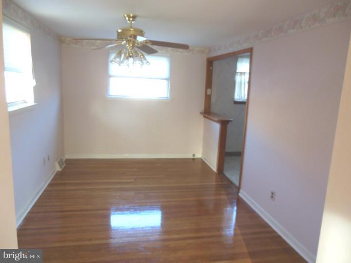 3413 Primrose Road Philadelphia, PA 19114 - Photo 4 of 14 Dining Room