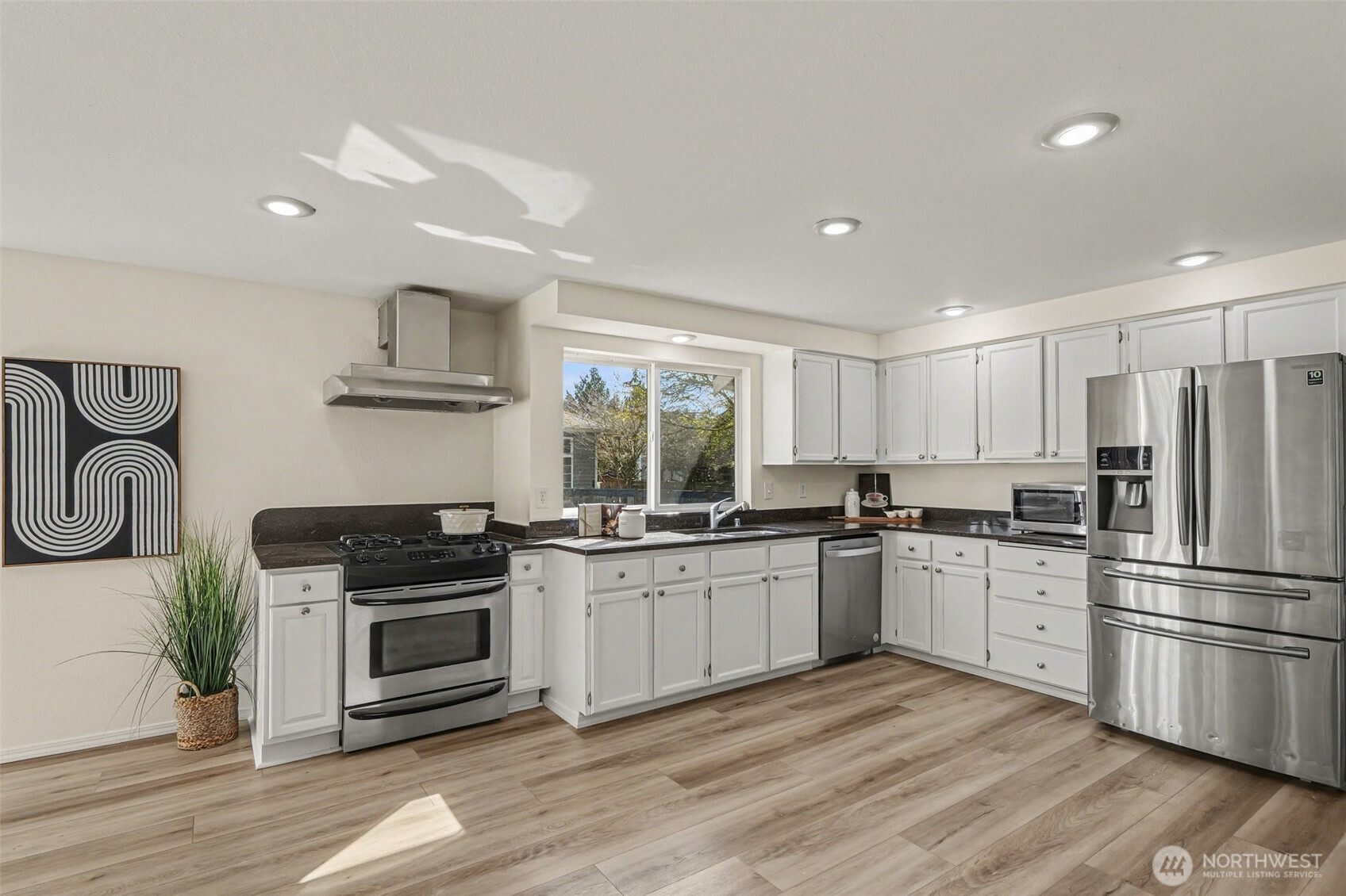 18131 26th Drive Southeast Bothell, WA 98012 - Photo 17 of 39
