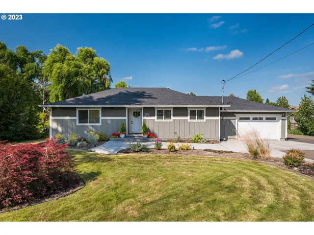 $699,900 | 15915 Southeast Harold Avenue, Milwaukie, OR 97267