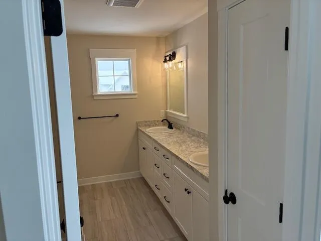 $559,900 | 6458 Est Drive Southwest, Byron Center, MI 49315