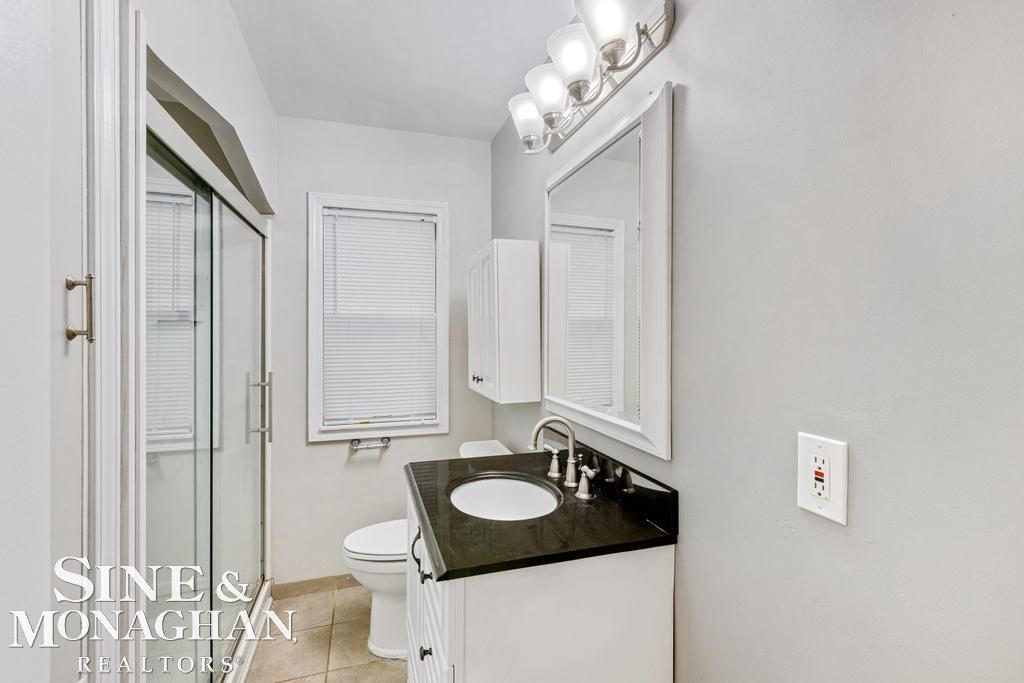 380 Kerby Road Grosse Pointe Farms, MI 48236 - Photo 12 of 26