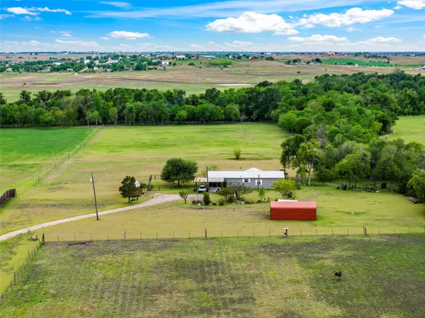 $549,999 | 820 County Road 454, Taylor, TX 76574