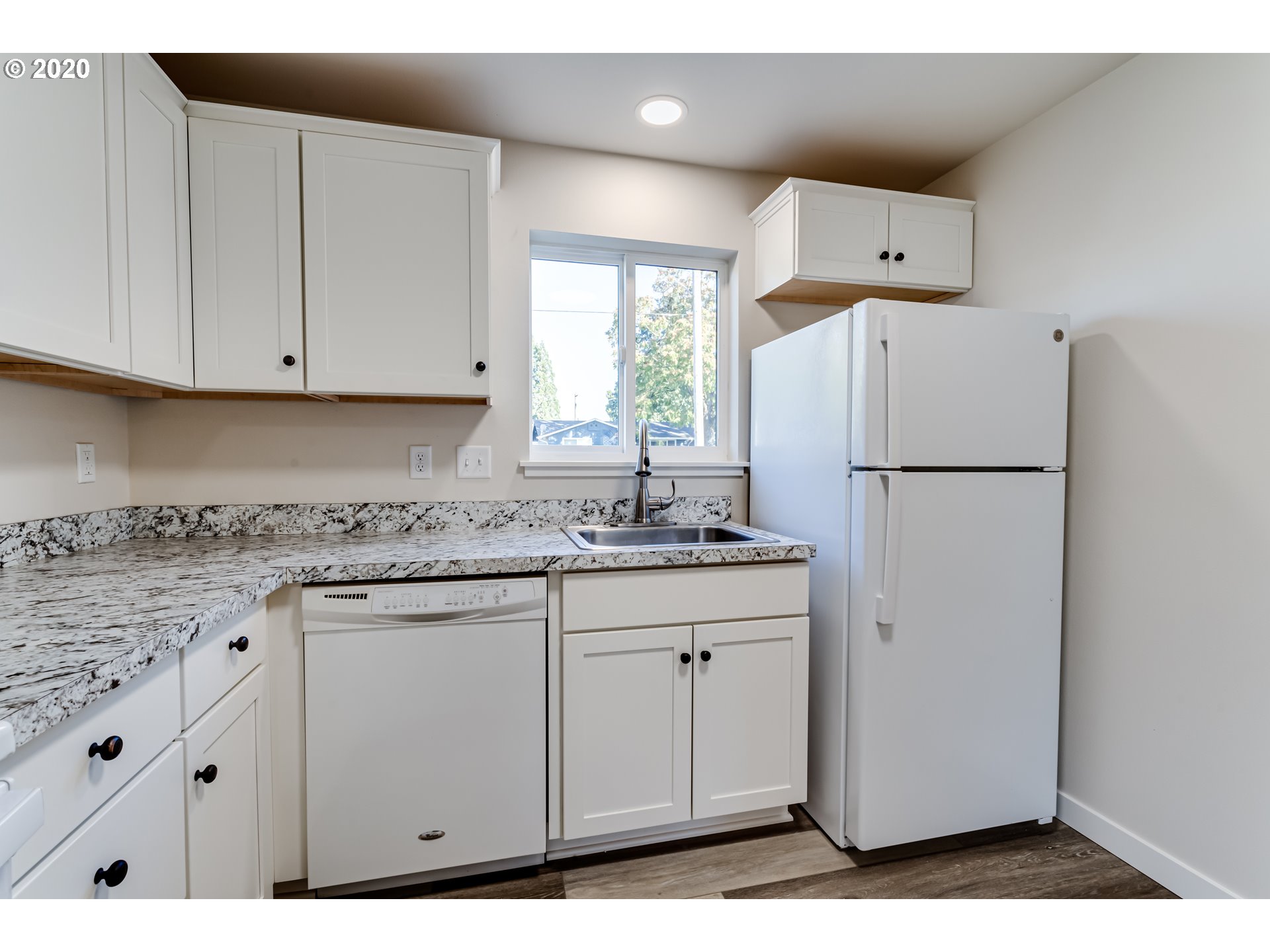 1576 16th Street Springfield, OR 97477 - Photo 23 of 32