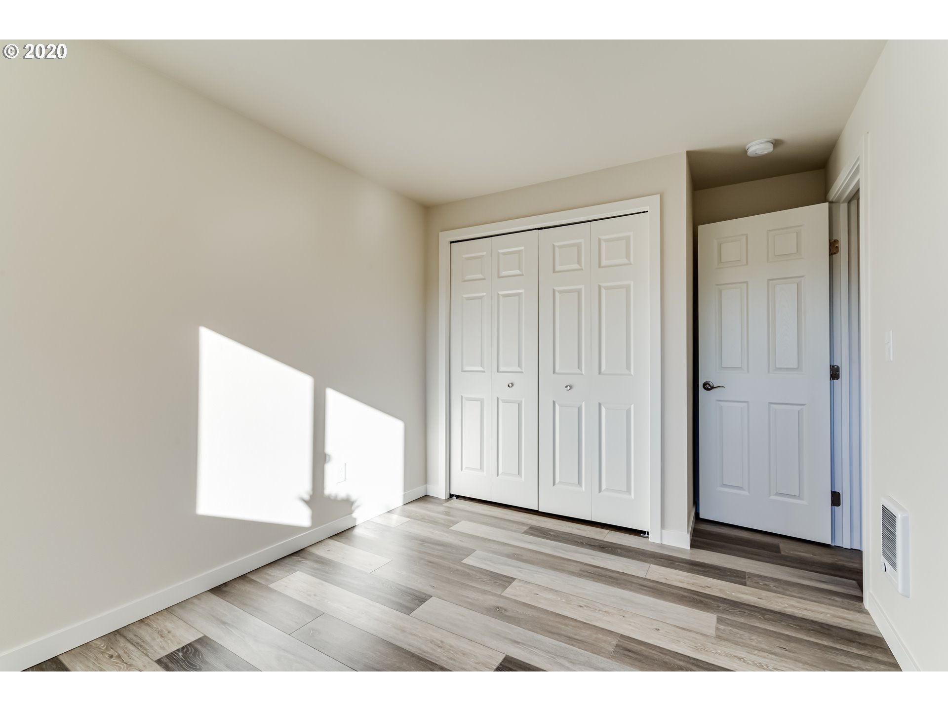 1576 16th Street Springfield, OR 97477 - Photo 29 of 32