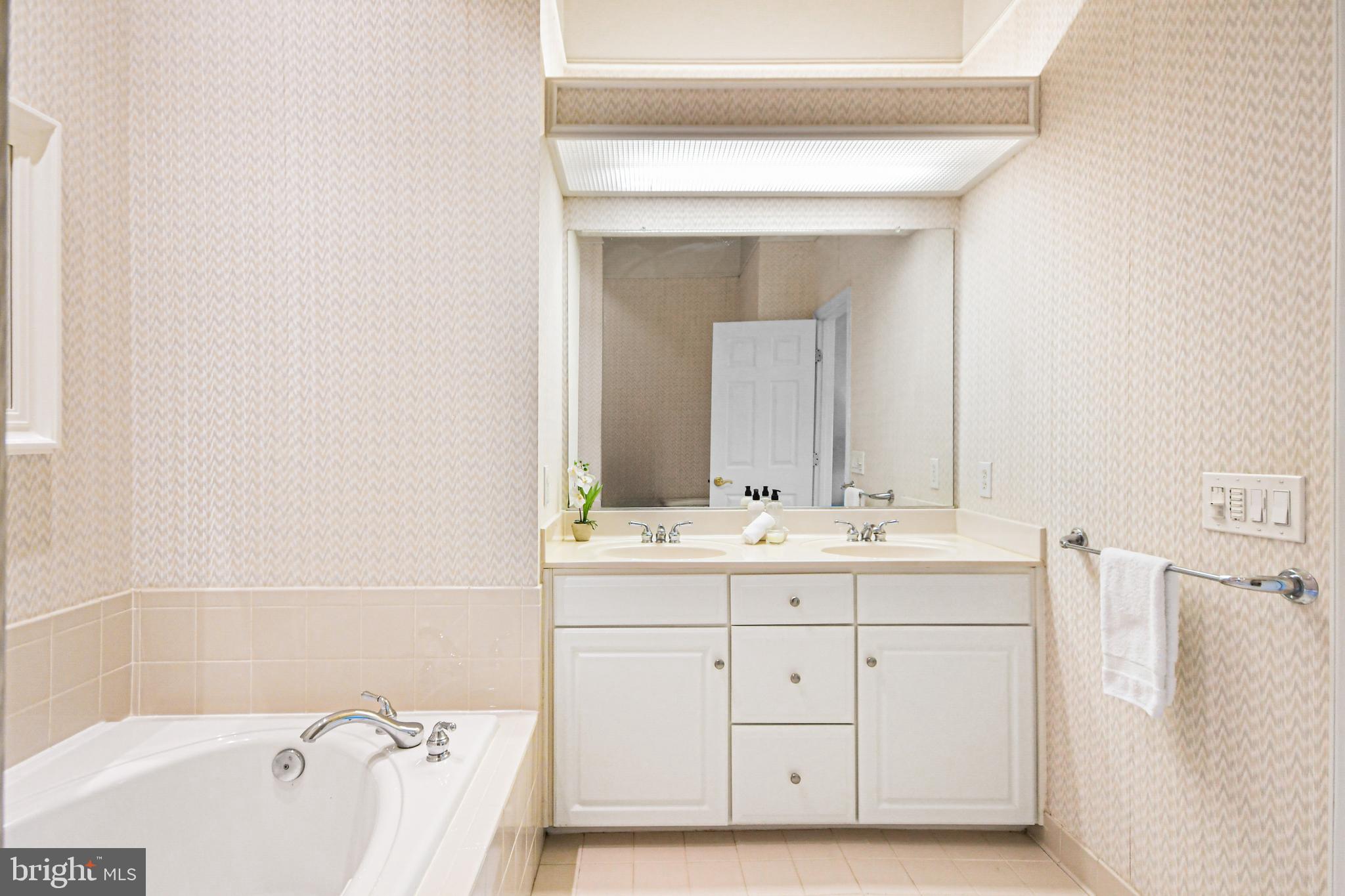 8814 Lew Wallace Road Frederick, MD 21704 - Photo 57 of 64 Primary bathroom