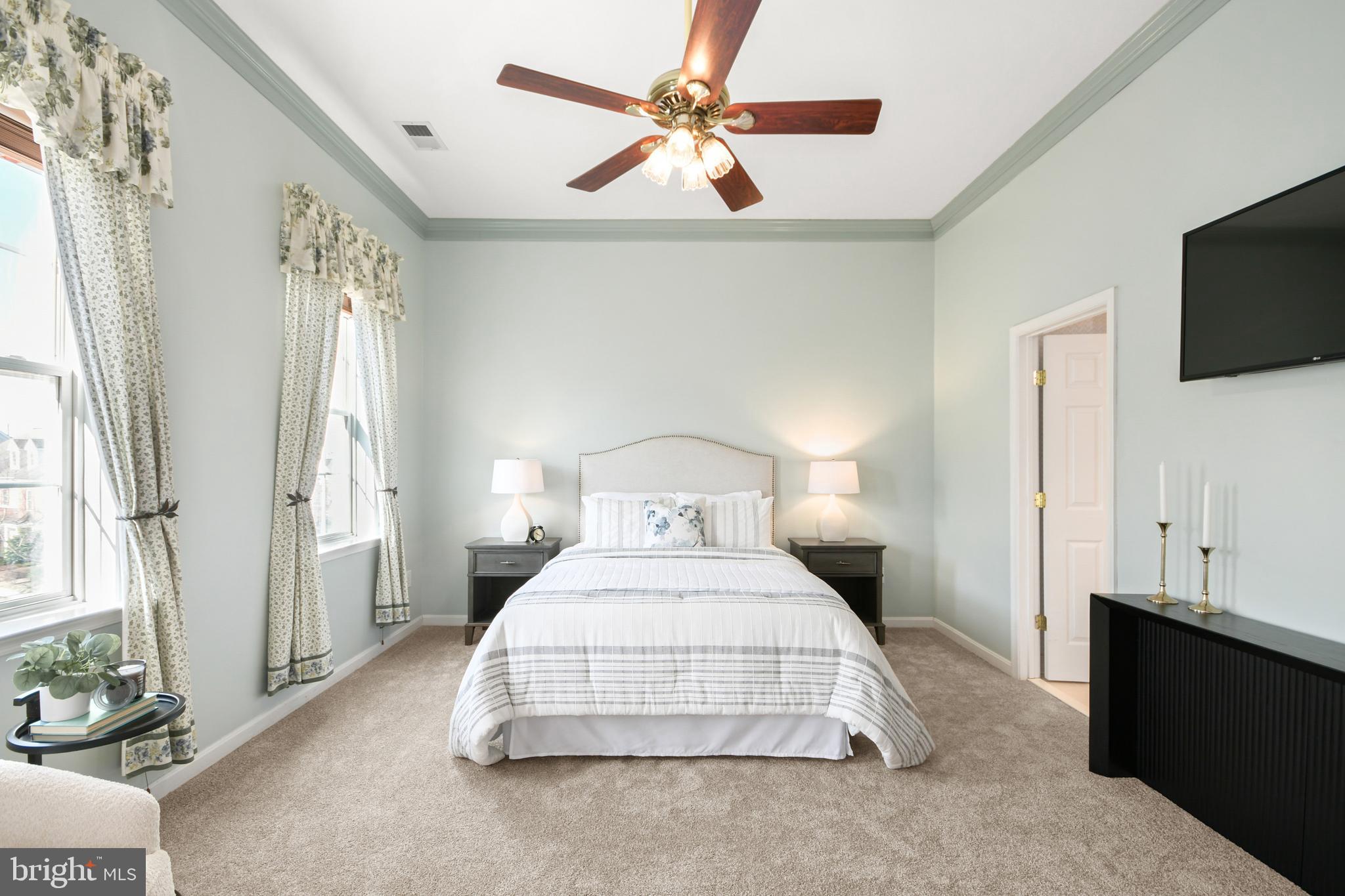 8814 Lew Wallace Road Frederick, MD 21704 - Photo 6 of 64 Primary suite with soaring ceilings