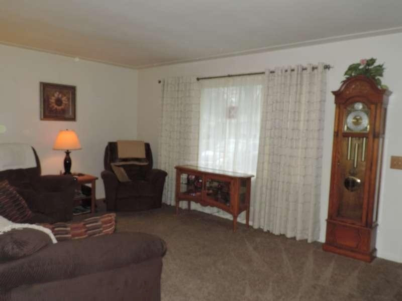 1545 Greenwich Road Muskegon, MI 49441 - Photo 3 of 20 DSCN7671