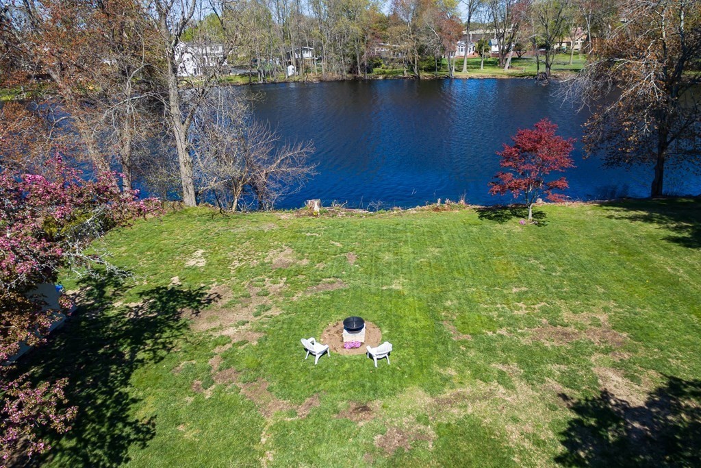 47 Pincushion Road Framingham, MA 01702 - Photo 6 of 37 Gallery Image 6