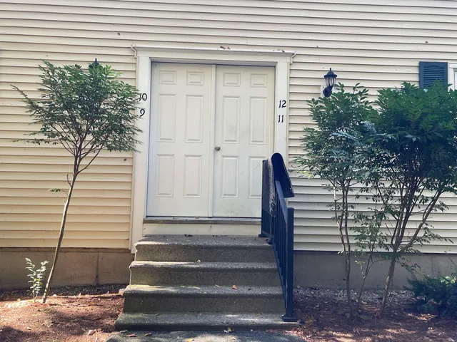 $249,900 | 204 Mechanic Street, Unit 12, Lebanon, NH 03766