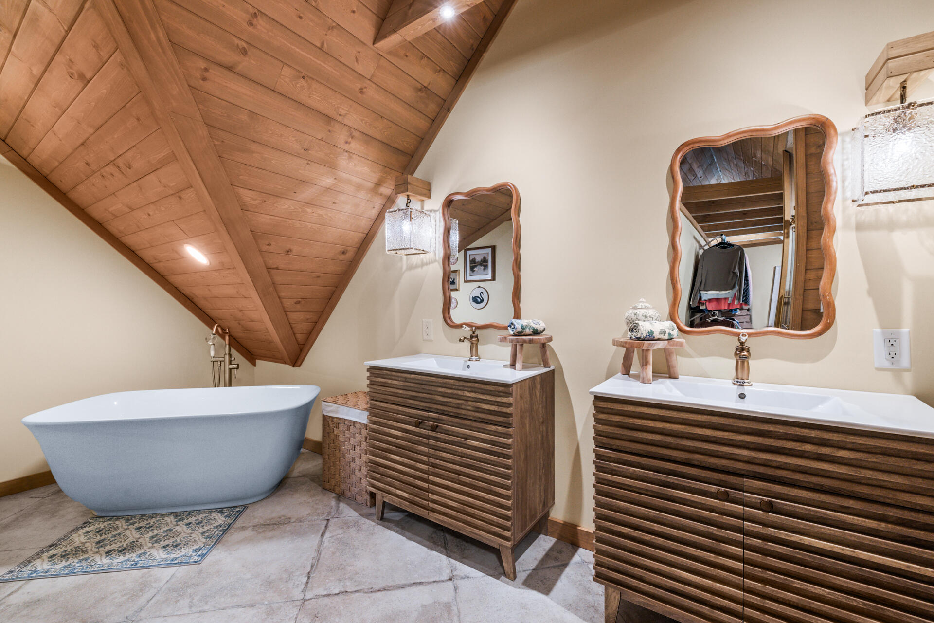 3000 Highland Road Mequon, WI 53097 - Photo 21 of 50 Primary Suite-1