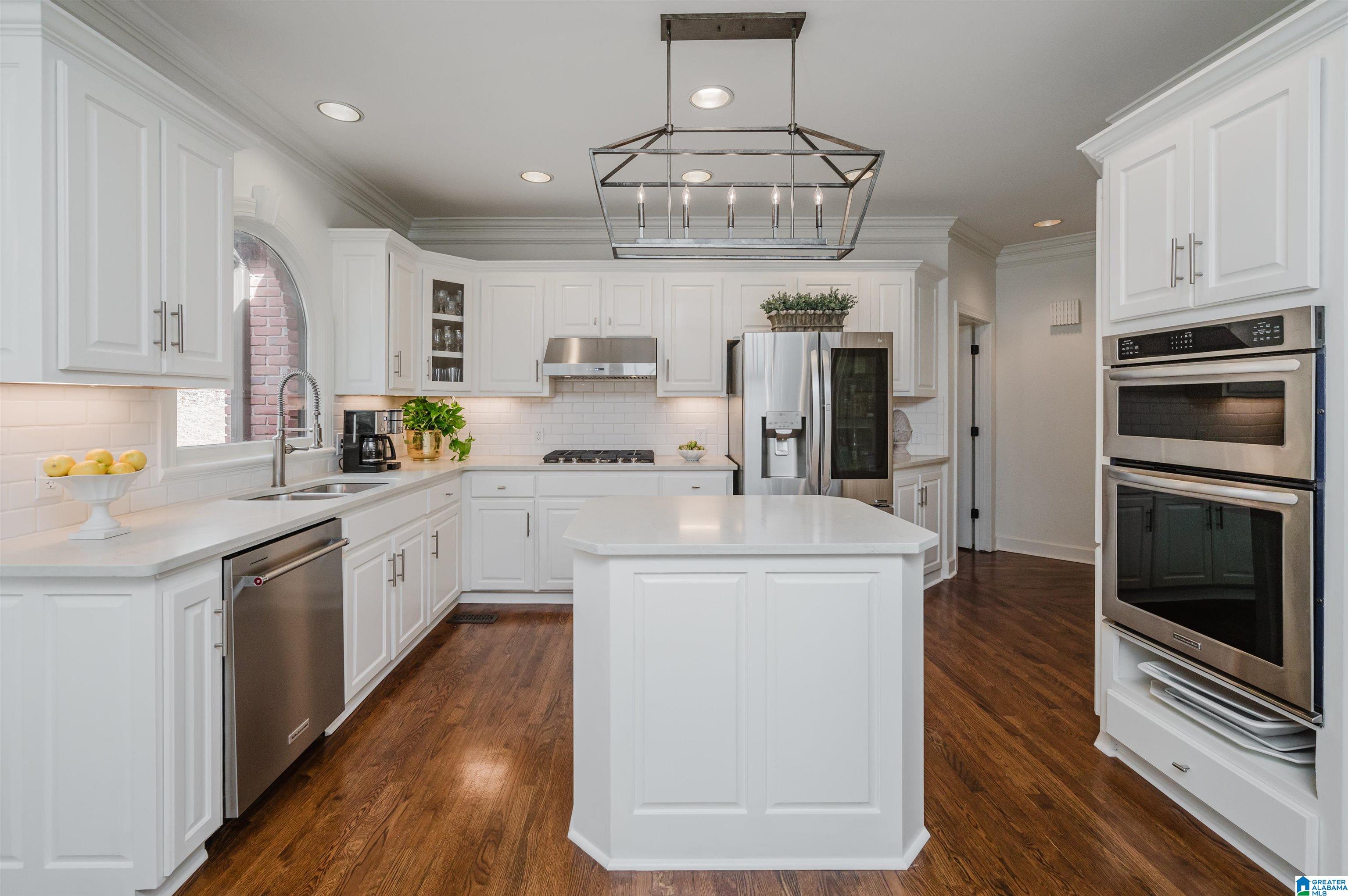 714 Park Ridge Circle Birmingham, AL 35242 - Photo 14 of 81
