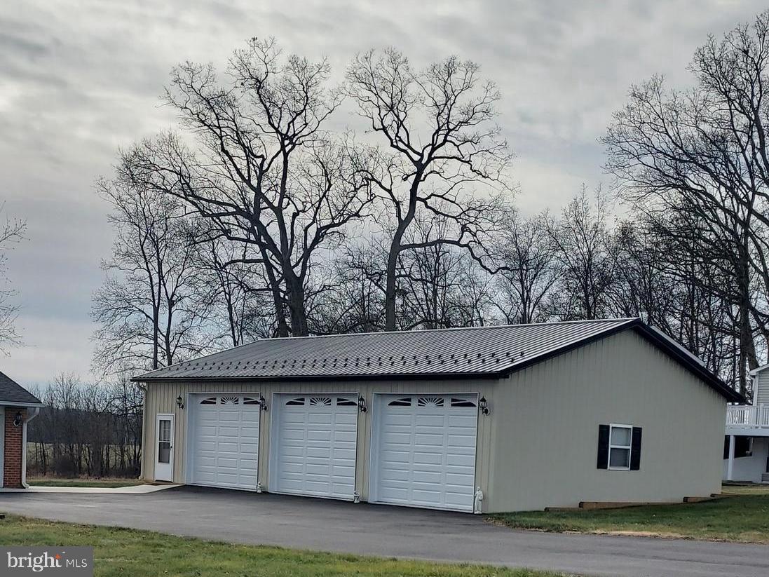 2233 Feeser Road North Taneytown, MD 21787 - Photo 4 of 7