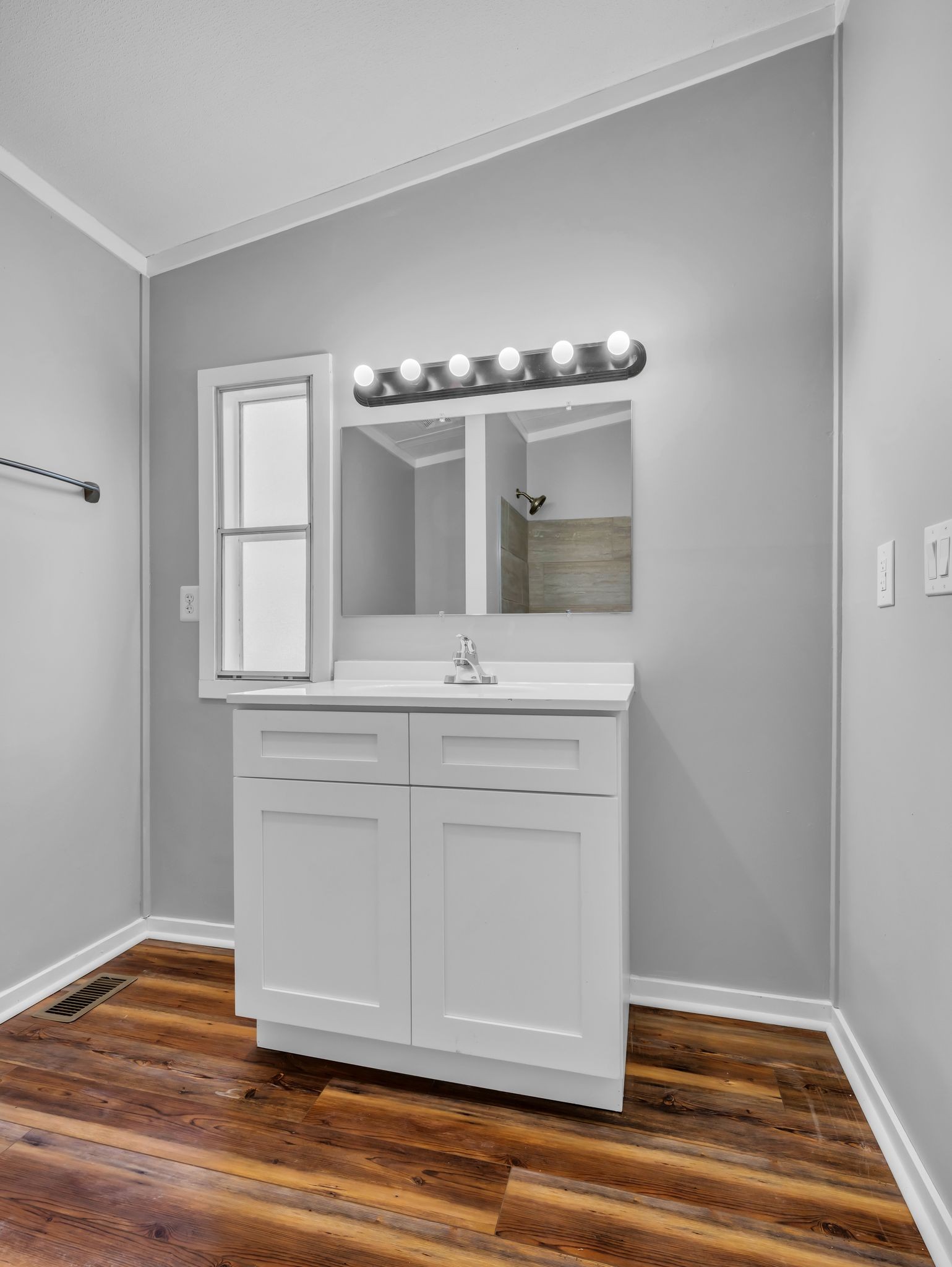 2335 Wayne Road Bon Aqua, TN 37025 - Photo 19 of 30 a view of a livingroom with wooden floor