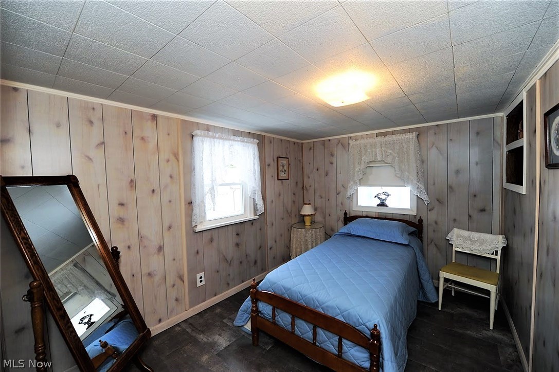 4493 Max Road North Canton, OH 44720 - Photo 19 of 24 * Rustic Grays Encompass This Bedroom! ~