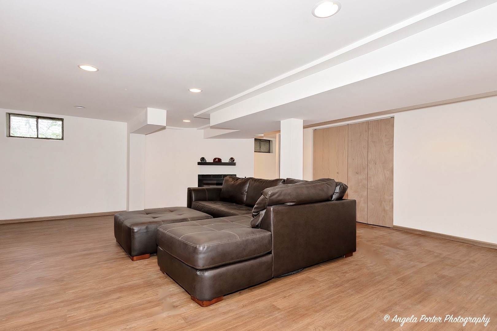 417 Deerpath Drive Lindenhurst, IL 60046 - Photo 17 of 23 a living room with furniture and a wooden floor