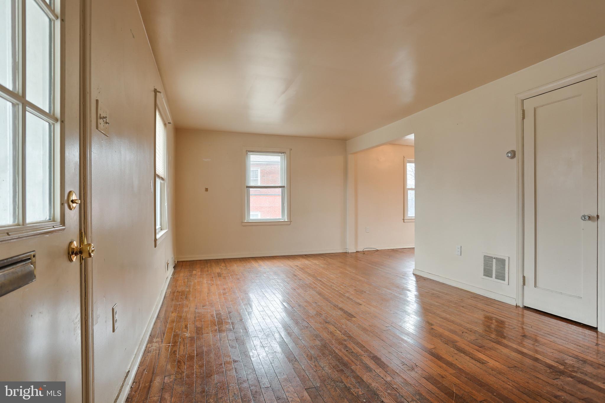 2778 Croyden Road Harrisburg, PA 17104 - Photo 2 of 22 Gallery Image 2