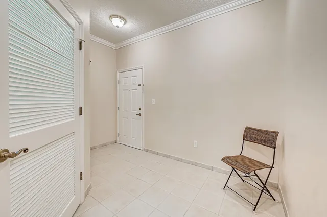 a picture of a wall with a white wall