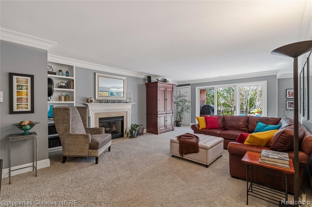 1695 Huntington Park Rochester Hills, MI 48309 - Photo 7 of 54