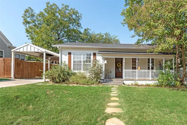 $264,999 | 318 South Walnut Street, Weatherford, TX 76086