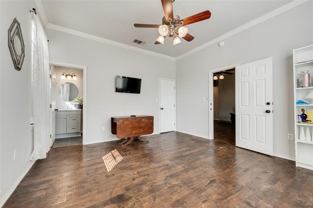 318 South Walnut Street Weatherford, TX 76086 - Photo 8 of 16