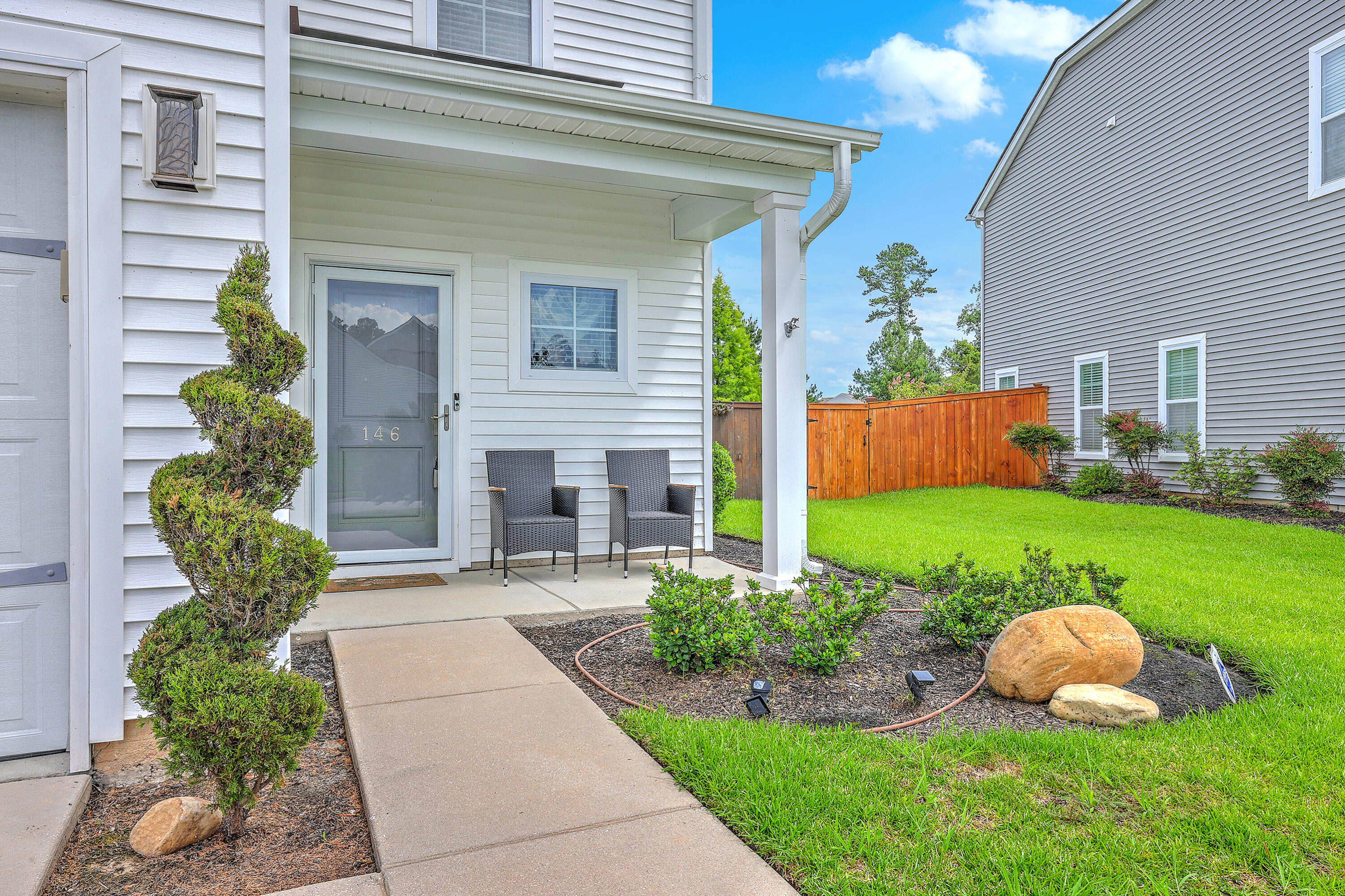 146 Chaste Tree Circle Goose Creek, SC 29445 - Photo 4 of 30 ZYN_8868_69_70_71_72_73_74