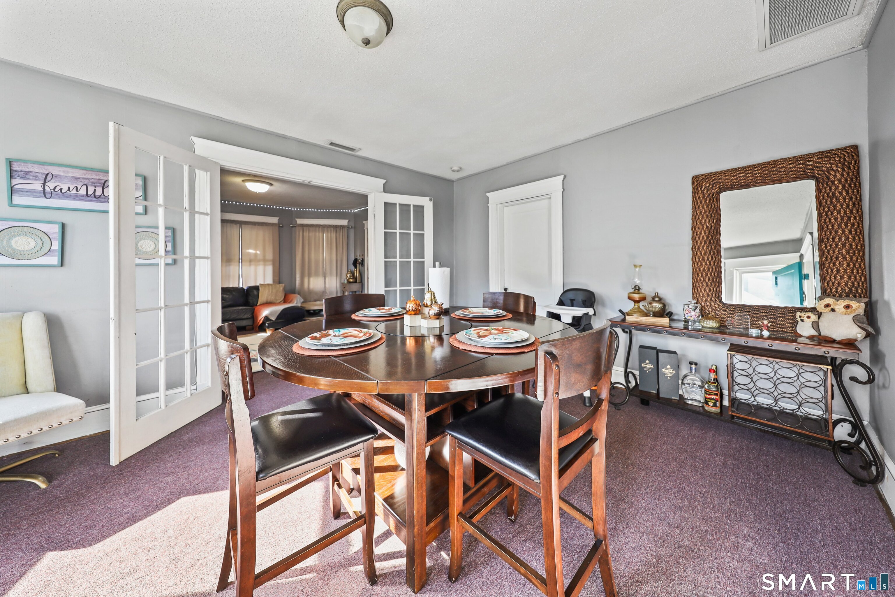 62 Poplar Street Waterbury, CT 06708 - Photo 13 of 20 3rd floor dining/living