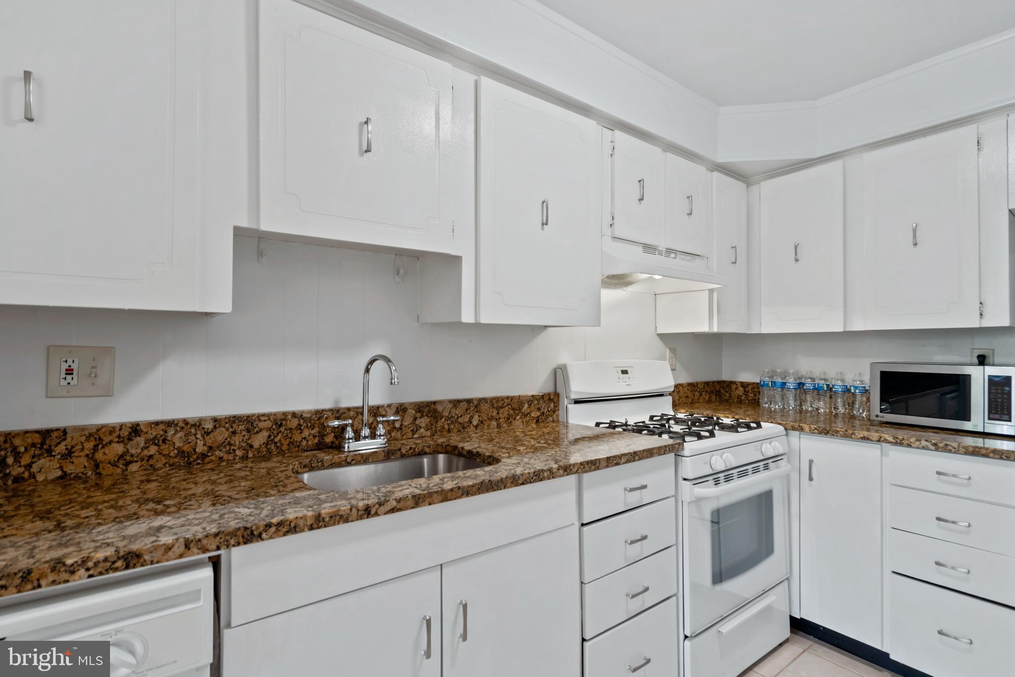 5101 8th Road South, Unit 103 Arlington, VA 22204 - Photo 12 of 34