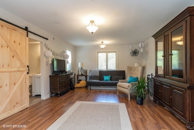 11S510 Book Road Naperville, IL 60564 - Photo 14 of 21