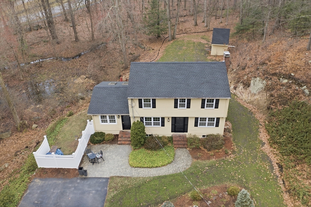 27 Marlboro Road Georgetown, MA 01833 - Photo 4 of 40 Gallery Image 4