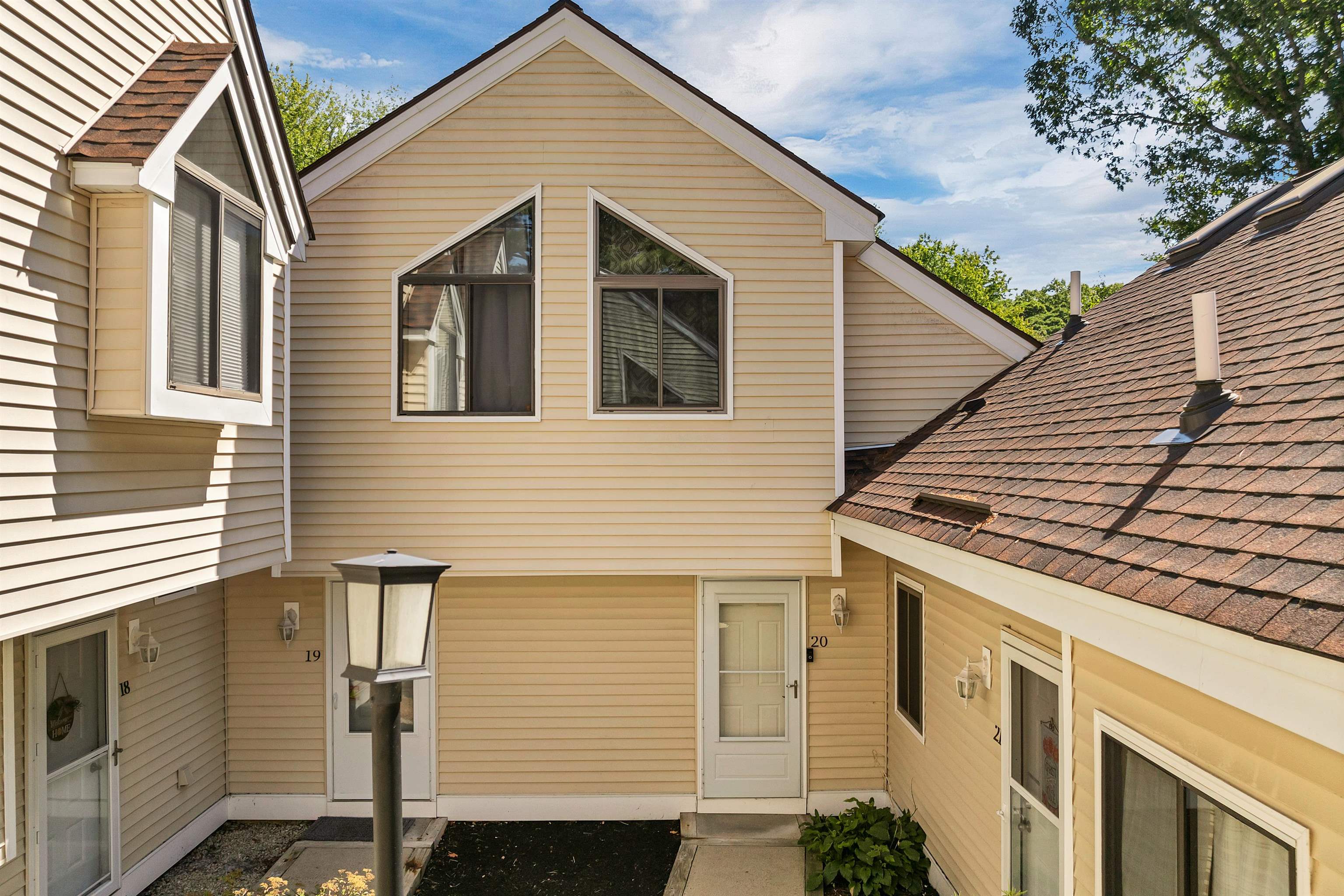20 Franklin Heights, Unit 20 Rochester, NH 03867 - Photo 1 of 27
