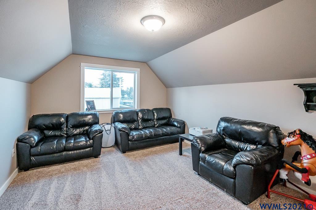 1145 South 9th Street Lebanon, OR 97355 - Photo 21 of 42