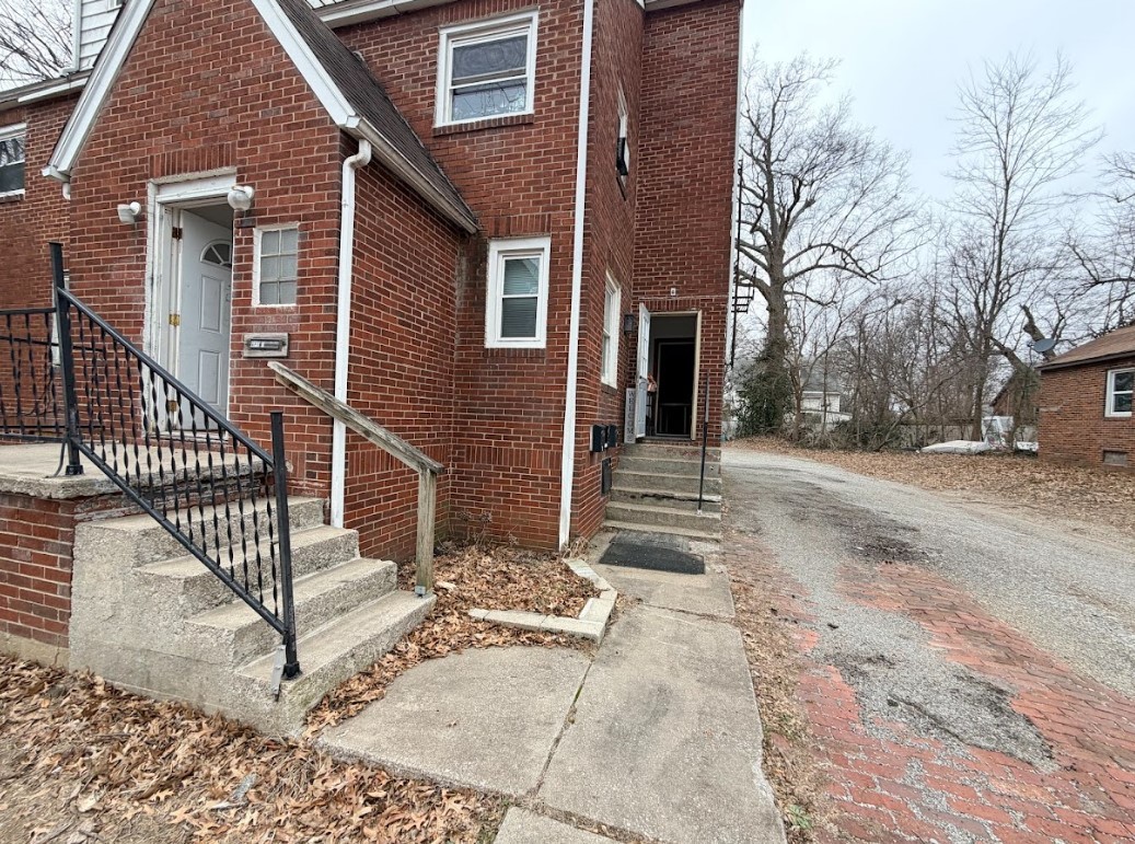 613 South 16th Street Mount Vernon, IL 62864 - Photo 3 of 32