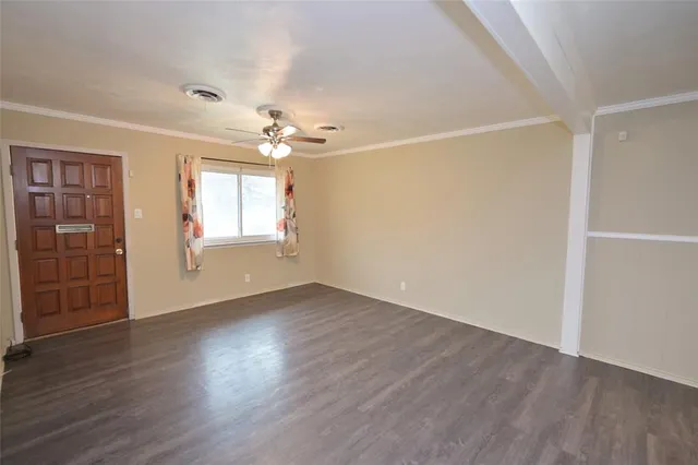 $1,695 | 1804 England Road, Arlington, TX 76013