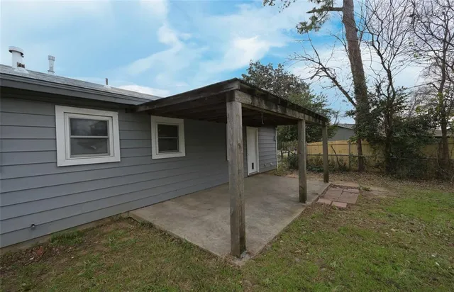 $1,695 | 1804 England Road, Arlington, TX 76013